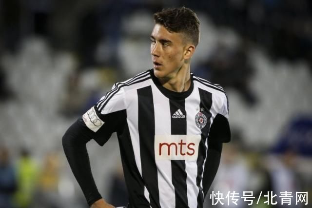 足球青年提 足球青年提