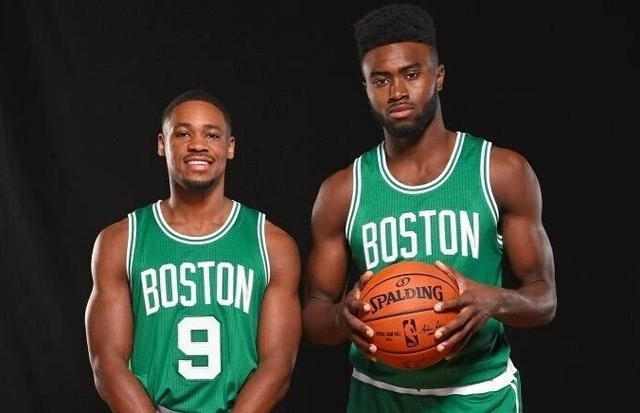 距被缩小到 距被缩小到